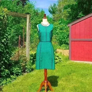 J crew green with small dot flowers dress size 4